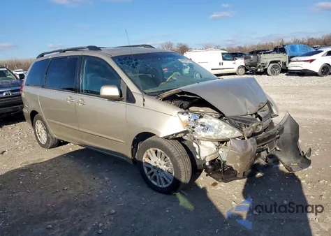 2008 Toyota Sienna Xle z USA, uszkodzony, nr VIN 5TDZK22C18S201368
